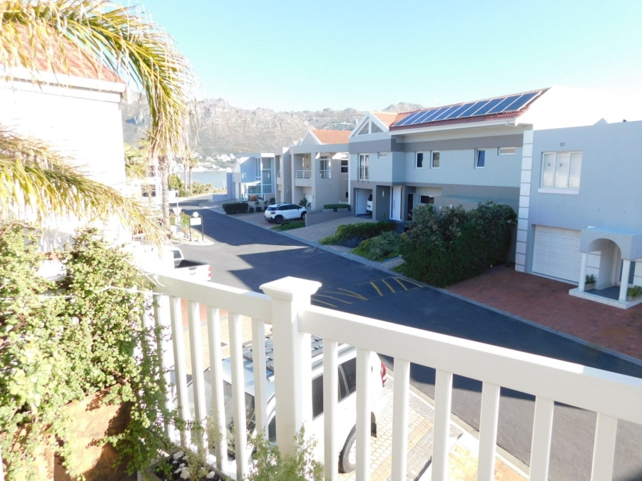 3 Bedroom Property for Sale in Harbour Island Western Cape